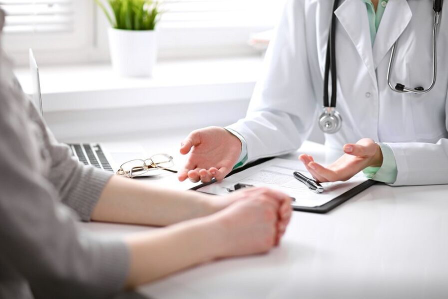 Consultar un médico se tes parasitos no teu corpo